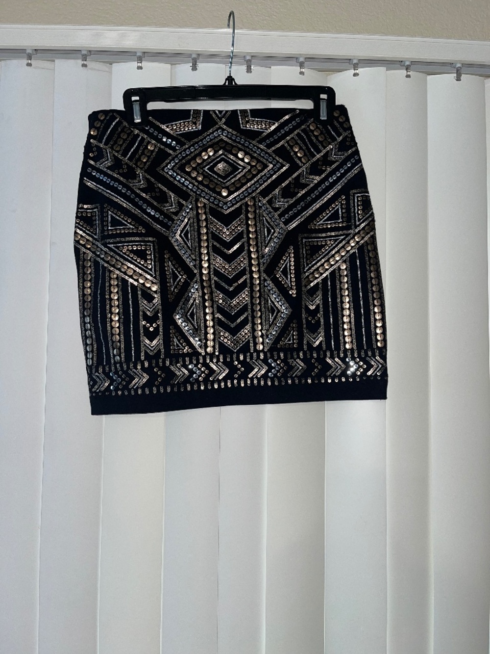 Express sequined mini skirt